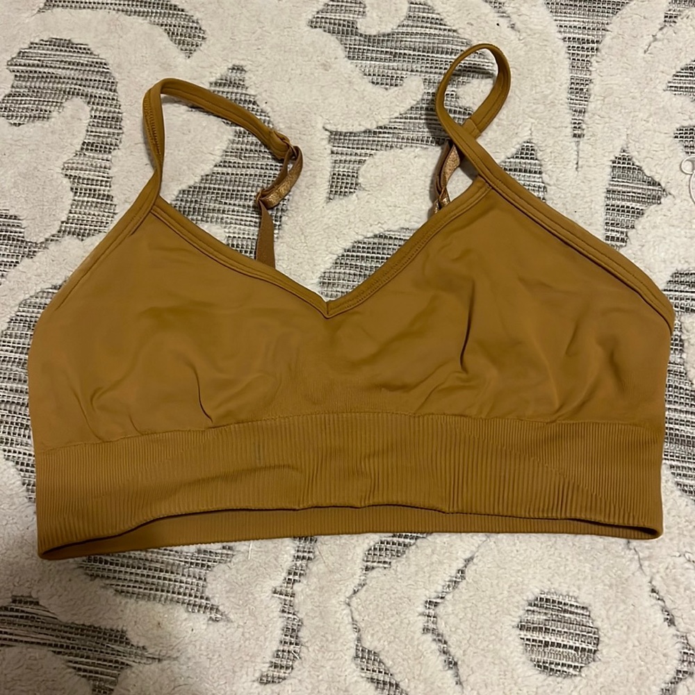 lululemon sport bra